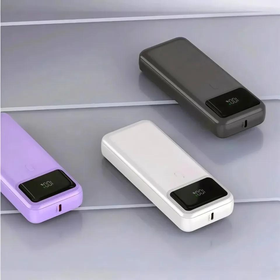 باور بانك موديل P021 بسعة 20000mAh مع شاشة رقمية وشحن سريع